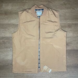 New Men’s Tan Vest With Quilted Plaid Lining size M